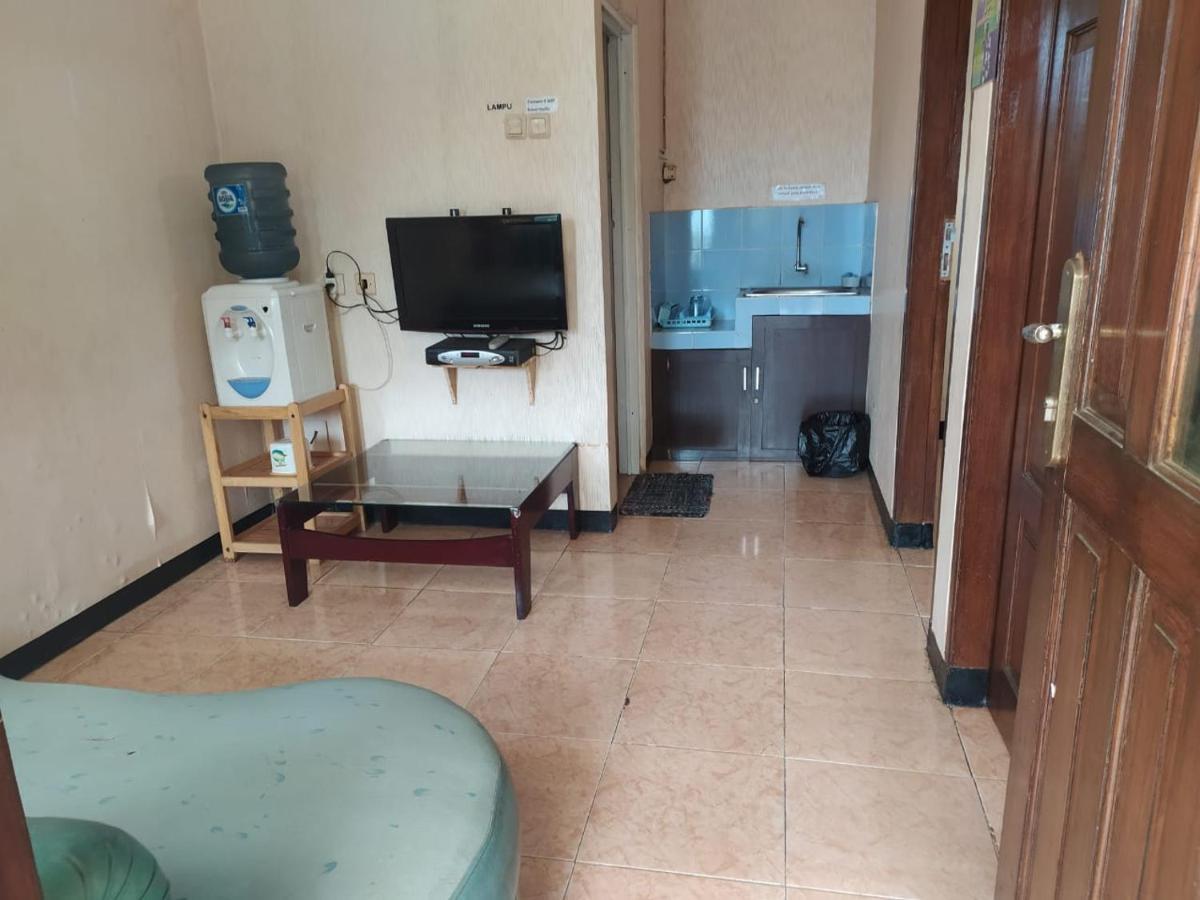 Villa Beverly Lembang Esterno foto