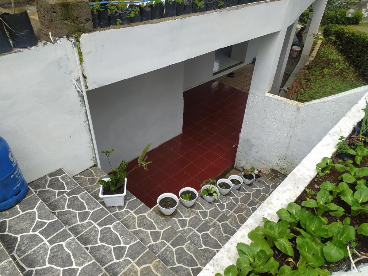 Villa Beverly Lembang Esterno foto