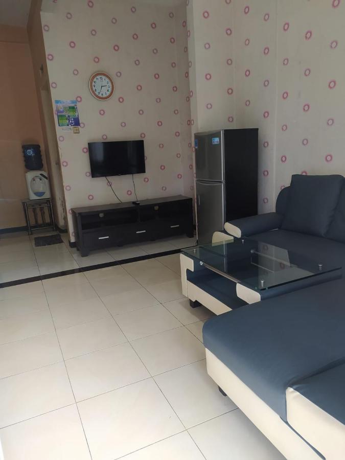 Villa Beverly Lembang Esterno foto